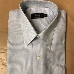 Brand new Ike Behar Blue Point Collar dress shirt